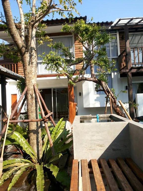 The Home Chiangmai Luxury Guesthouse Csiangmaj Kültér fotó