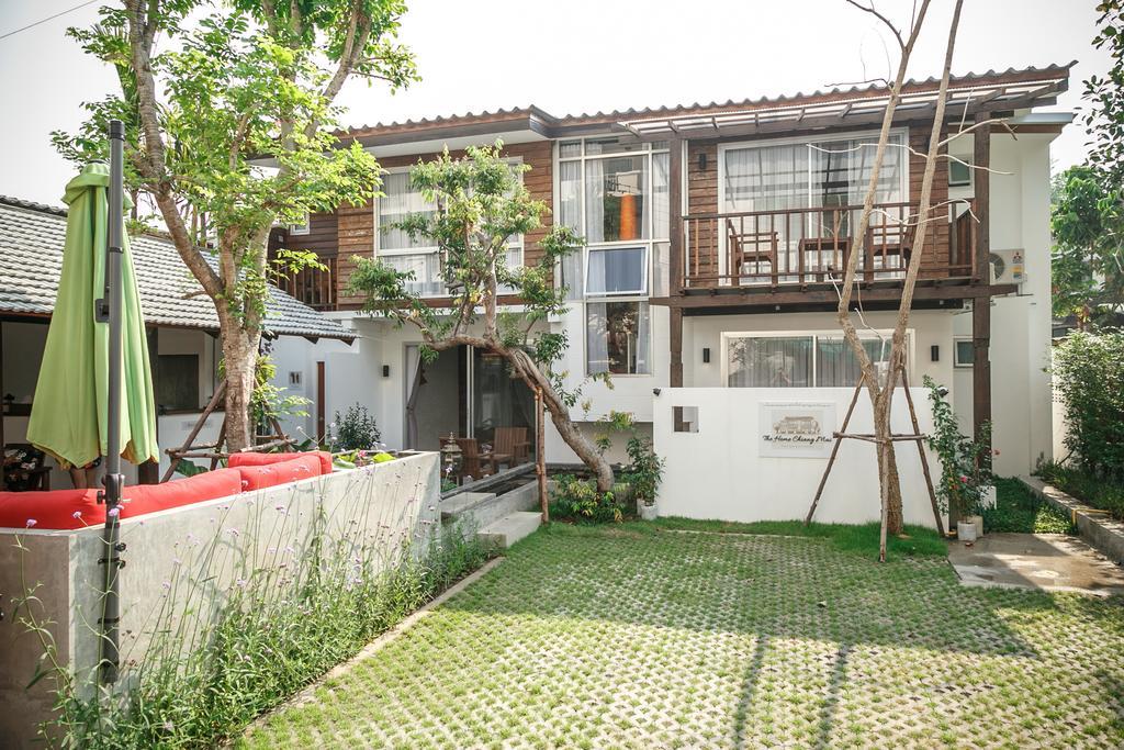 The Home Chiangmai Luxury Guesthouse Csiangmaj Kültér fotó