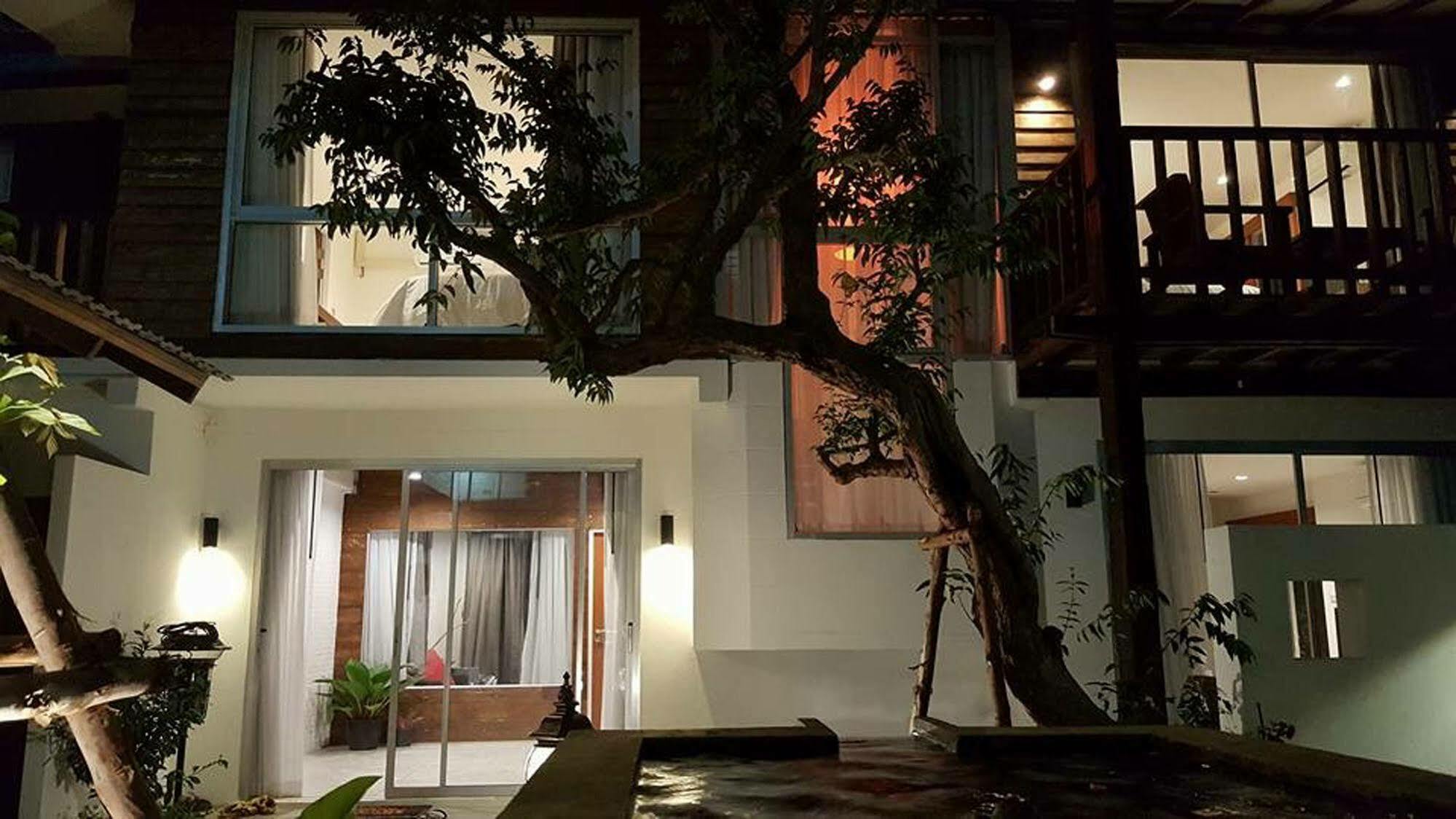 The Home Chiangmai Luxury Guesthouse Csiangmaj Kültér fotó