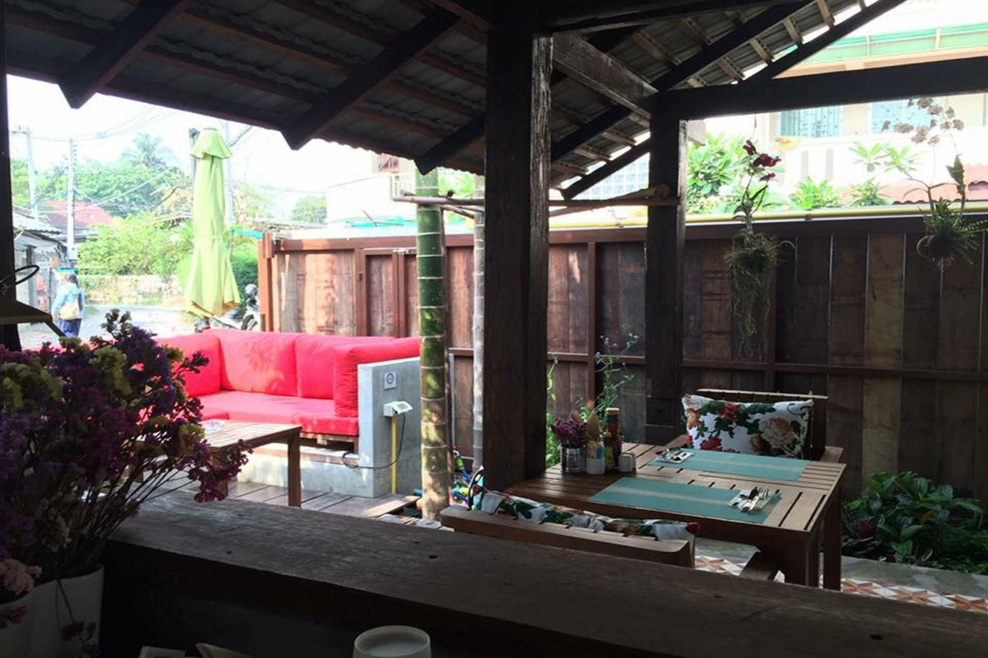 The Home Chiangmai Luxury Guesthouse Csiangmaj Kültér fotó